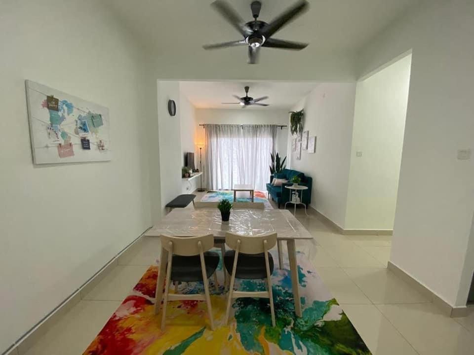 Bunga Homestay Sea View กัวลาตรังกานู ภายนอก รูปภาพ